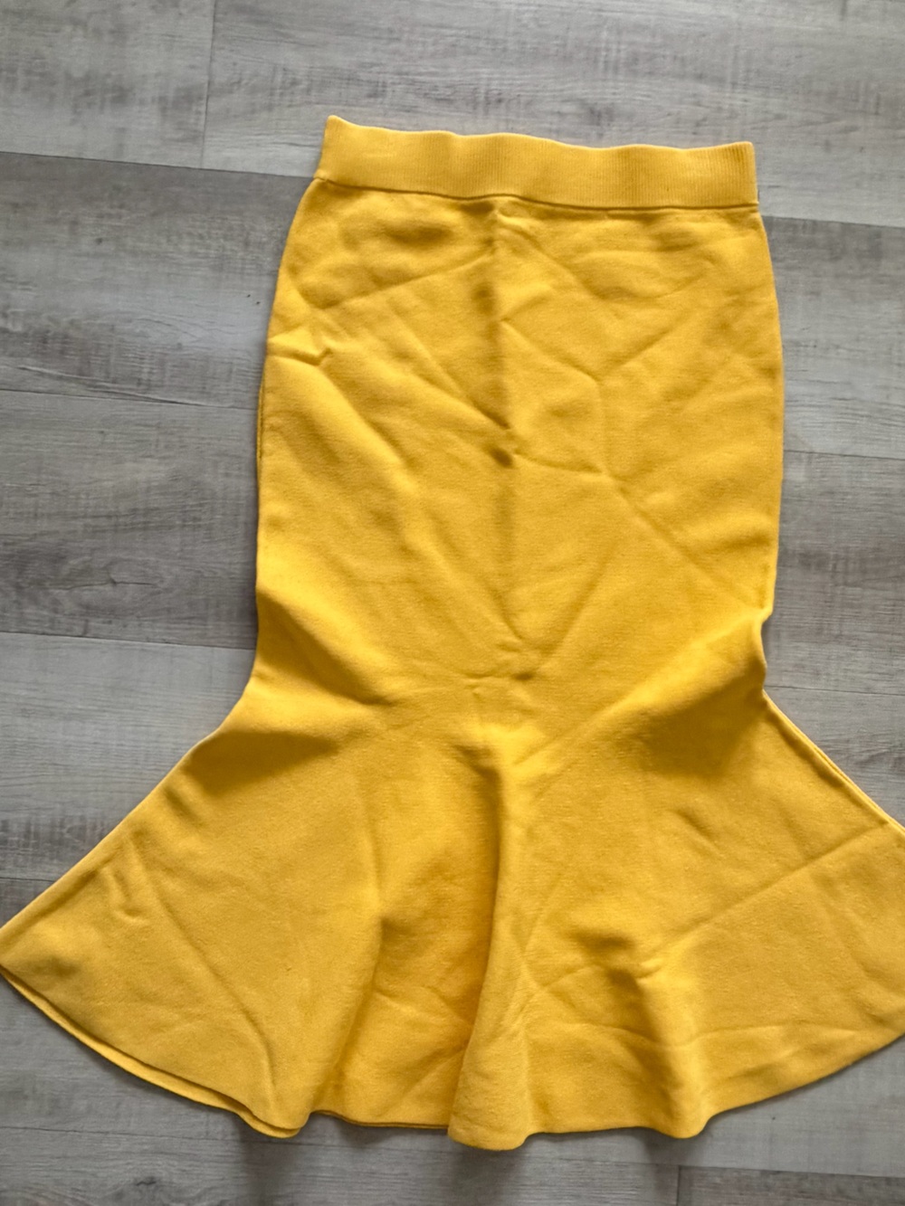 eva mendes for New York & Company Yellow Knit Midi Flared Skirt NWOT